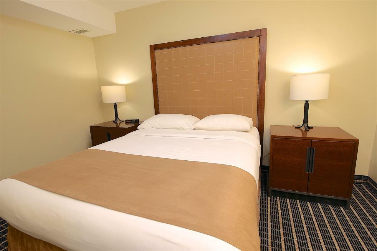 Medicine Hat Inn & Suites Buitenkant foto