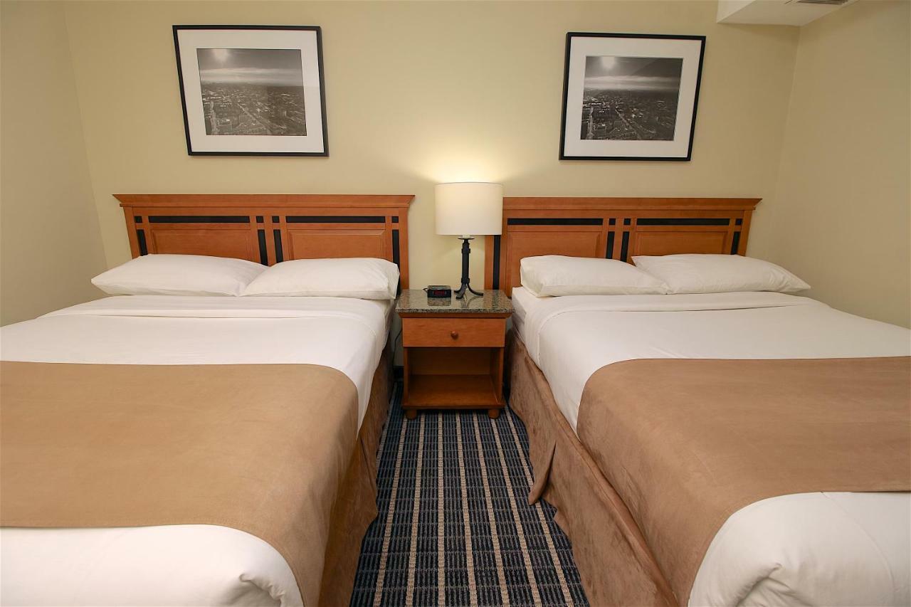 Medicine Hat Inn & Suites Buitenkant foto