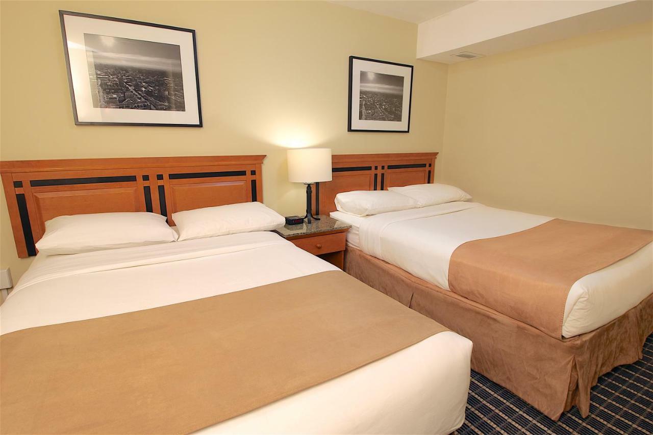 Medicine Hat Inn & Suites Buitenkant foto